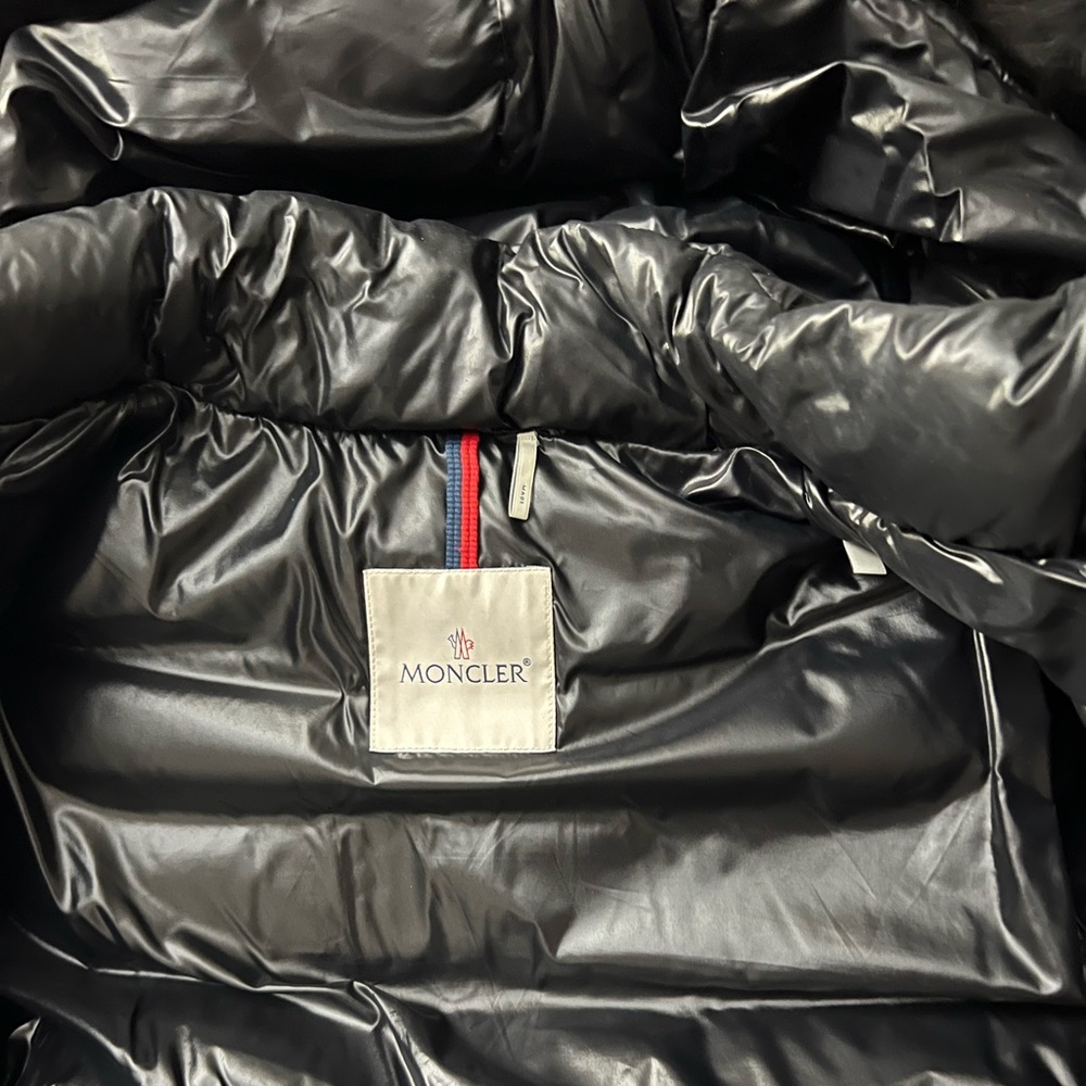 Moncler women fur bady